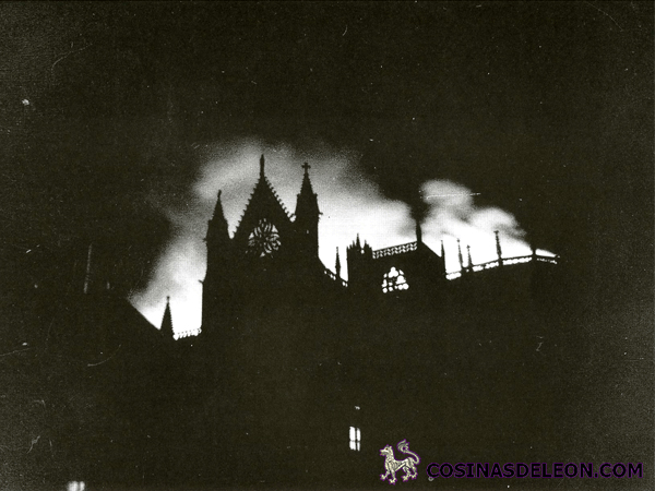 Incendio Catedral de León