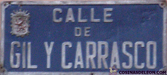 Calle Gil y Carrasco placa